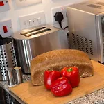 Short Stay Notts: Serviced Apartments