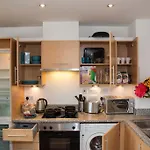 Short Stay Notts: Serviced Apartments