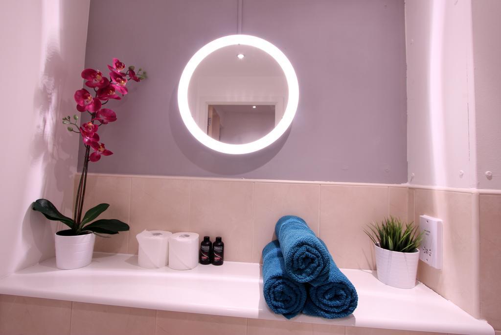 Apartment Short Notts: Serviced *